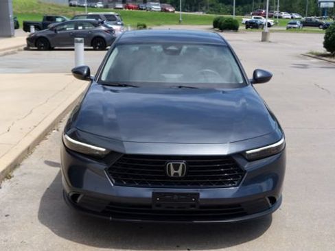 Used 2023 Honda Accord EX image 8