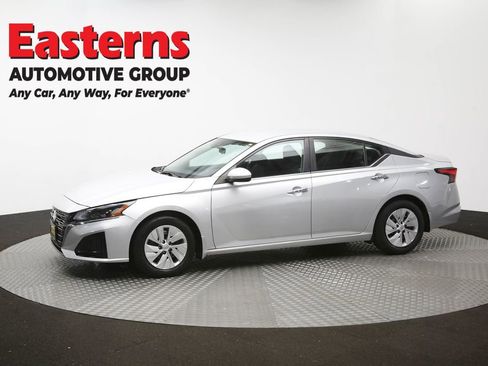 Used 2023 Nissan Altima 2.5 S FWD image 56