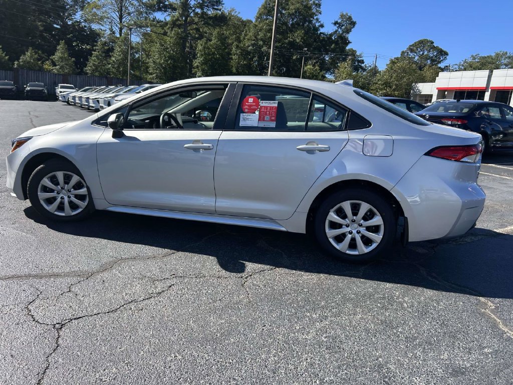 New 2027 Toyota Corolla LE FWD image 6