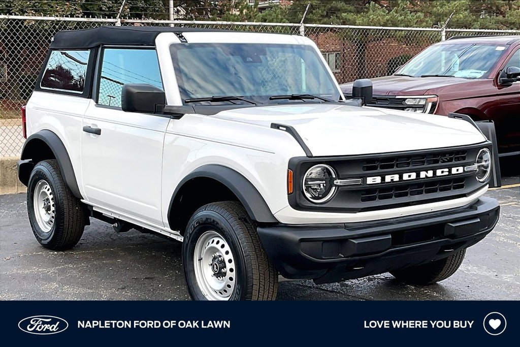 Used 2025 Ford Bronco 2-Door AWD/4WD image 1