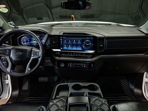 Used 2023 Chevrolet Silverado 1500 RST w/ Z71 Off-Road Package image 14