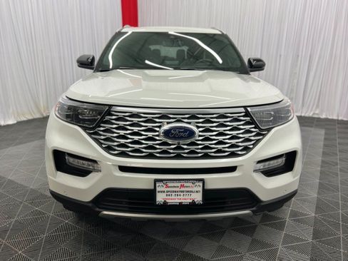 Used 2021 Ford Explorer Platinum AWD/4WD image 3