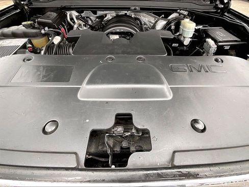 Used 2015 GMC Yukon Denali w/ Touring Package image 29