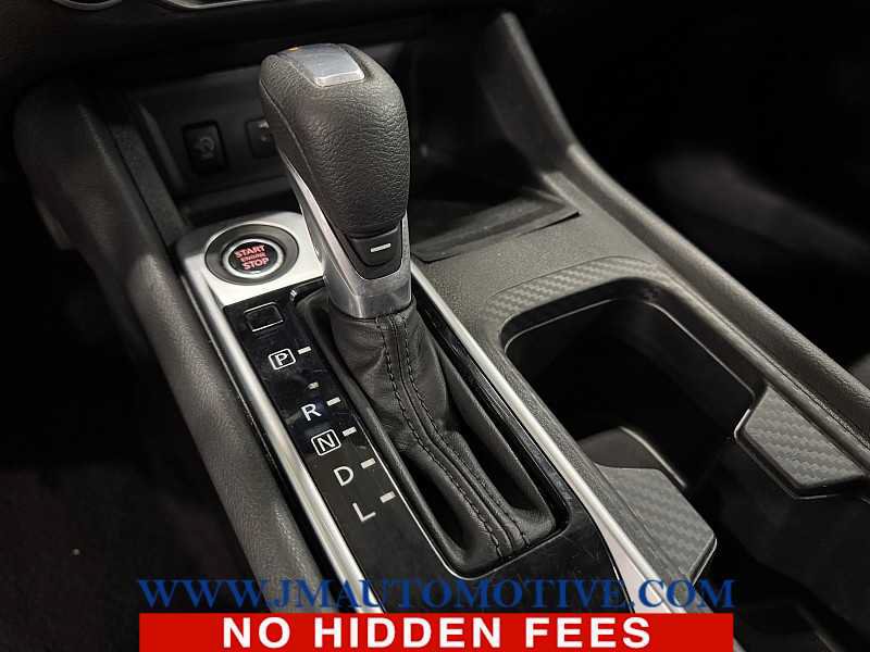 Used 2024 Nissan Sentra SV FWD image 30