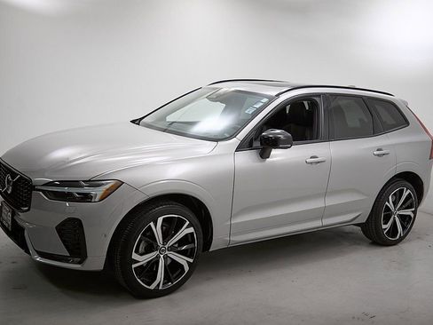 Used 2023 Volvo XC60 B6 Ultimate w/ Protection Package Premier image 6