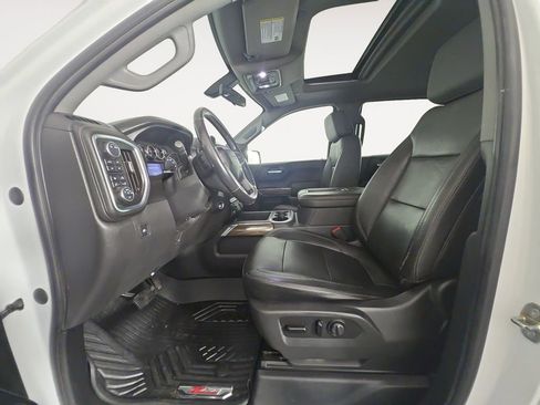 Used 2020 Chevrolet Silverado 1500 LT Trail Boss AWD/4WD image 9