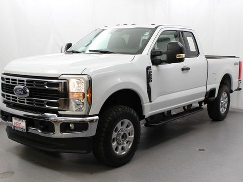 Used 2024 Ford F250 XLT w/ Snow Plow Prep Package AWD/4WD image 16