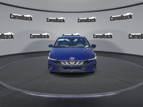 New 2026 Hyundai Elantra SE image 2