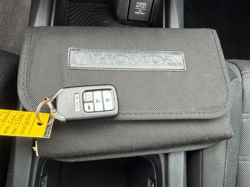 Used 2017 Honda CR-V EX image 39