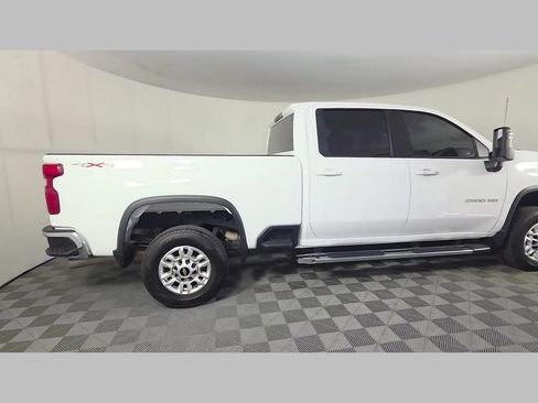 Used 2025 Chevrolet Silverado 2500 LT w/ Convenience Package AWD/4WD image 35