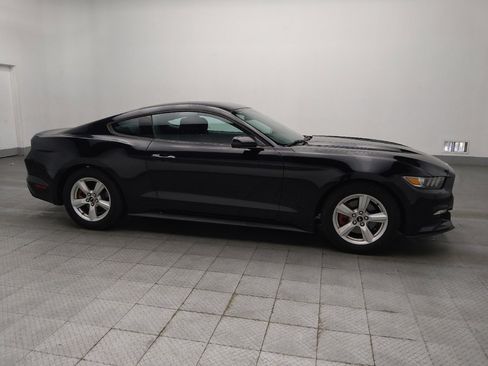 Used 2017 Ford Mustang Coupe RWD image 11