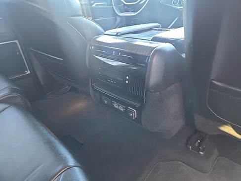 Used 2023 Jeep Wagoneer L Series II image 89