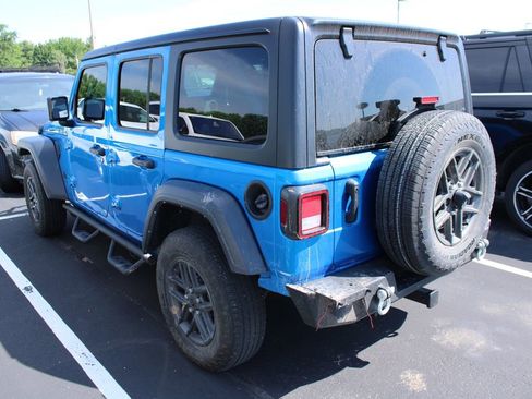 Used 2024 Jeep Wrangler Unlimited Sport AWD/4WD image 7