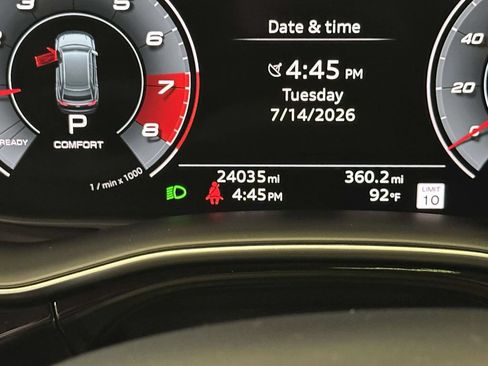 Used 2024 Audi SQ8 Prestige AWD/4WD image 27