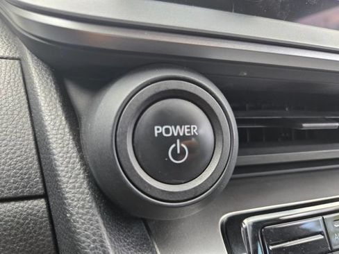 Used 2024 Toyota Prius LE FWD image 27