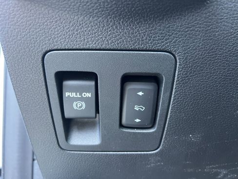 Used 2020 Ford F150 Platinum w/ Equipment Group 701A Luxury image 27