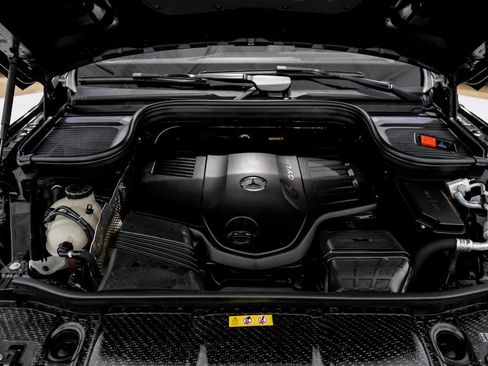 Used 2024 Mercedes-Benz GLS 450 4MATIC image 50