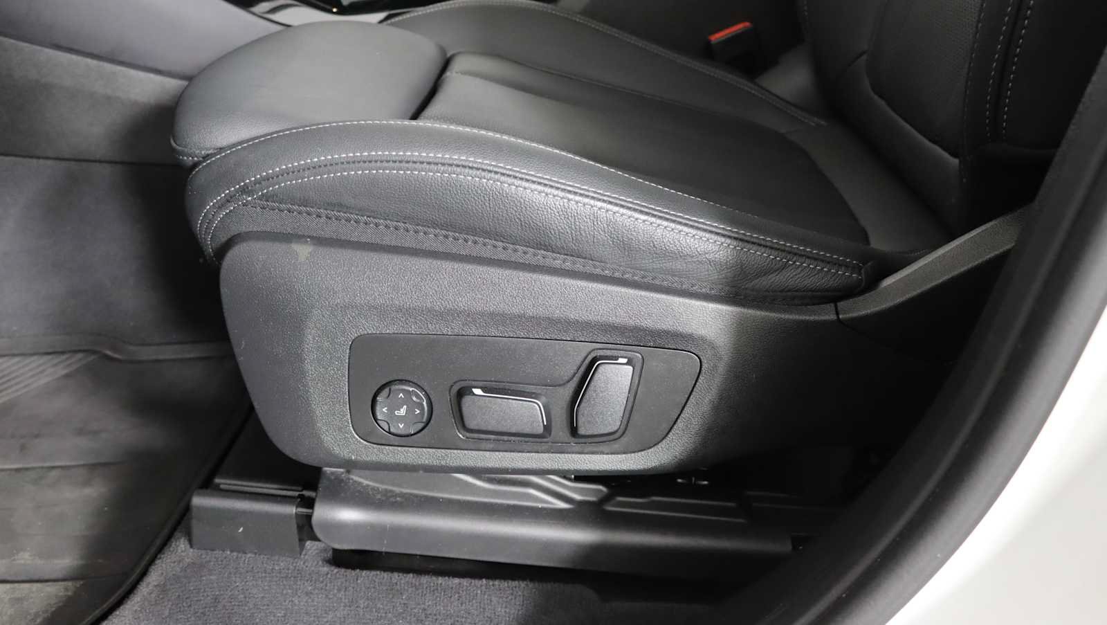 Used 2024 BMW X3 xDrive30i w/ M Sport Package AWD/4WD image 20