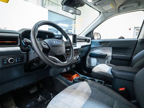 Used 2023 Ford Maverick XLT w/ XLT Luxury Package image 4