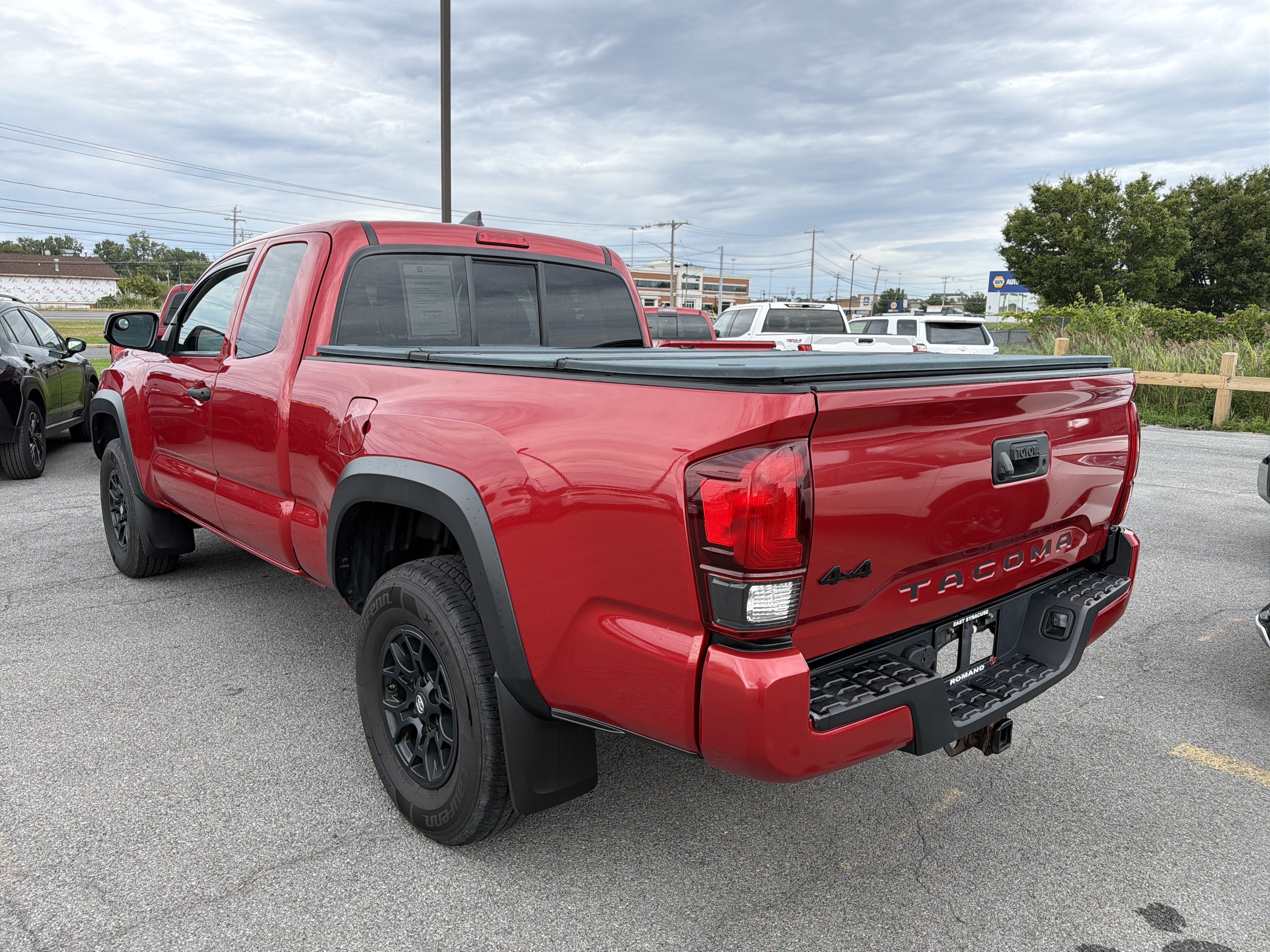 Certified 2019 Toyota Tacoma SR w/ SX Package AWD/4WD image 5