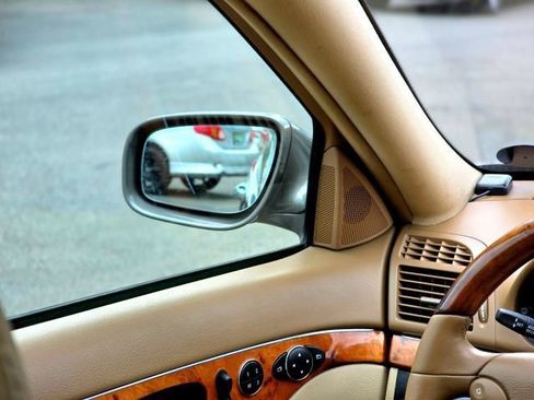 Used 2009 Mercedes-Benz E 350 4MATIC Wagon image 15