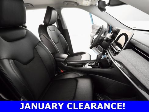 Certified 2022 Jeep Compass Latitude image 12