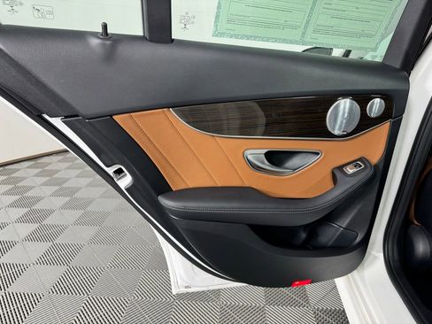 Used 2020 Mercedes-Benz C 300 Sedan image 33