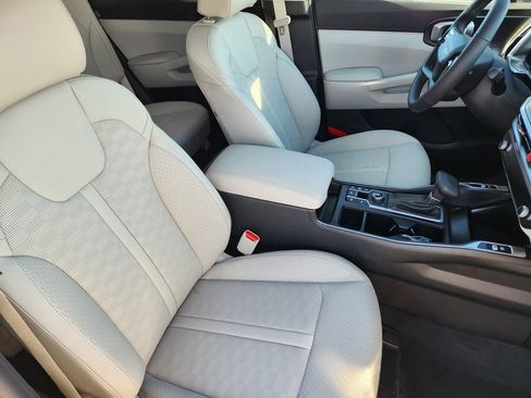 New 2026 Kia Sorento S image 15