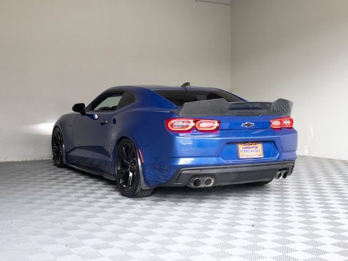 Used 2021 Chevrolet Camaro LT RWD image 13