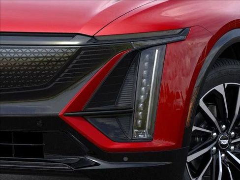 New 2026 Cadillac Lyriq Sport RWD image 10