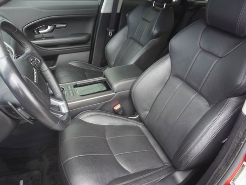 Used 2019 Land Rover Range Rover Evoque SE image 20