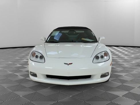 Used 2006 Chevrolet Corvette Convertible w/ Preferred Equipment Group RWD image 8