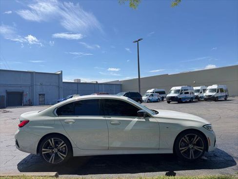 Used 2019 BMW 330i Sedan RWD image 9