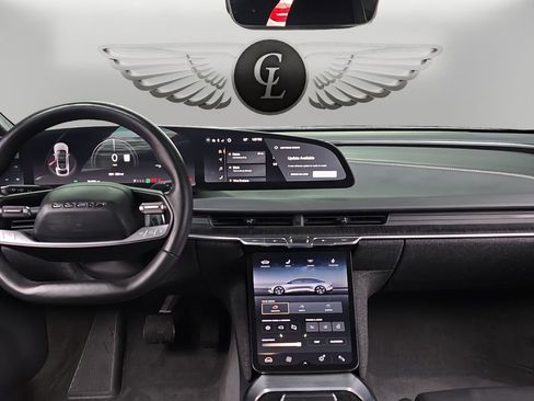 Used 2024 Lucid Air Touring image 12