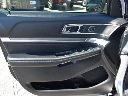 Used 2017 Ford Explorer Sport w/ Equipment Group 401A image 42