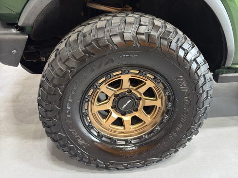 Used 2022 Ford Bronco Black Diamond AWD/4WD image 9