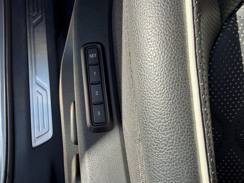 Used 2024 Volkswagen Atlas SEL Premium R-Line image 30