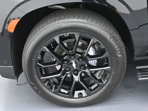 Used 2024 Chevrolet Tahoe High Country w/ Advanced Technology Package image 44