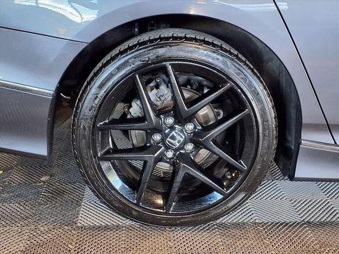 Used 2022 Honda Accord Touring image 7
