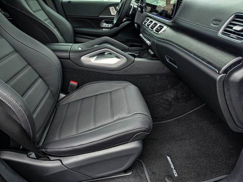 New 2026 Mercedes-Benz GLS 580 4MATIC image 41