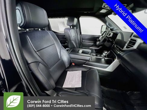 Used 2023 Toyota Tundra Platinum AWD/4WD image 17