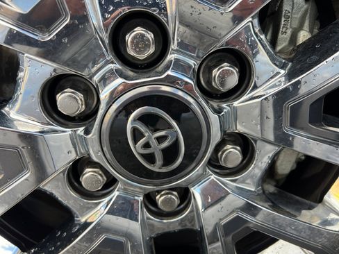 Used 2024 Toyota Tacoma Limited image 41