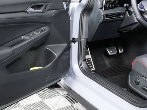 New 2026 Volkswagen GTI SE FWD image 7