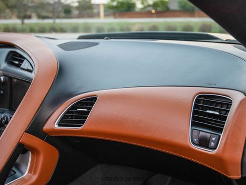 Used 2016 Chevrolet Corvette Z06 w/ 3LZ Preferred Equipment Group image 44