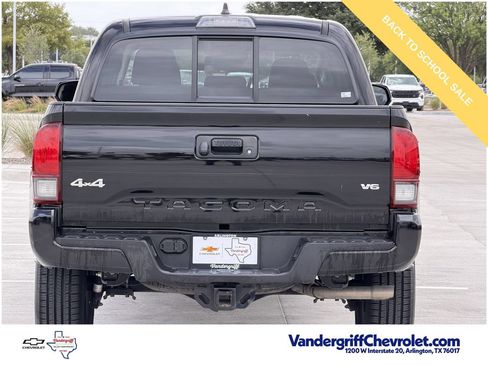 Used 2023 Toyota Tacoma SR AWD/4WD image 5