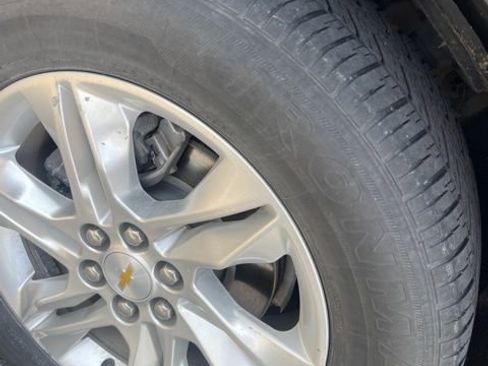 Used 2022 Chevrolet Blazer LT FWD image 9