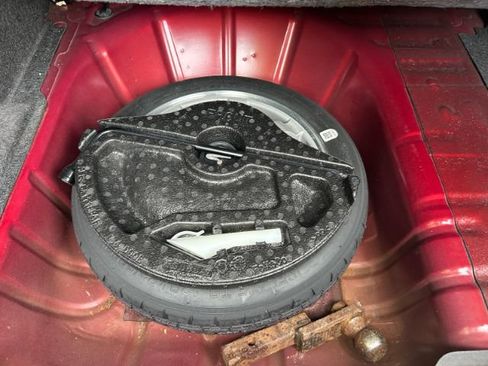 Used 2014 Ford Fiesta SE w/ Equipment Group 201B FWD image 29