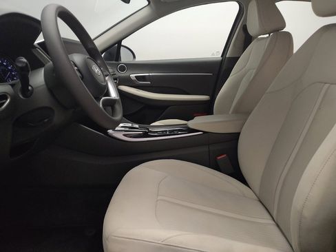 Used 2023 Hyundai Sonata SEL w/ Preferred Accessory Package FWD image 17
