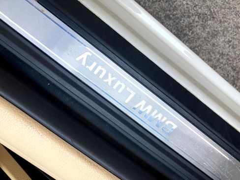 Used 2014 BMW 435i Convertible image 23