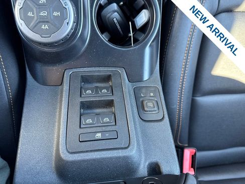 Used 2024 Ford Bronco Badlands AWD/4WD image 30
